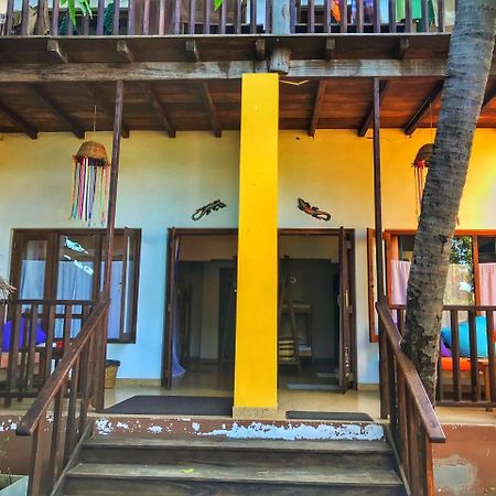 Gecko Restaurant & Rooms Vịnh Arugam Ngoại thất bức ảnh