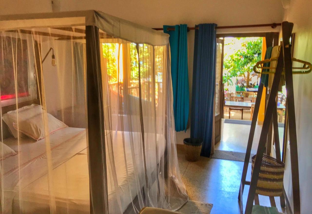 Gecko Restaurant & Rooms Vịnh Arugam Ngoại thất bức ảnh