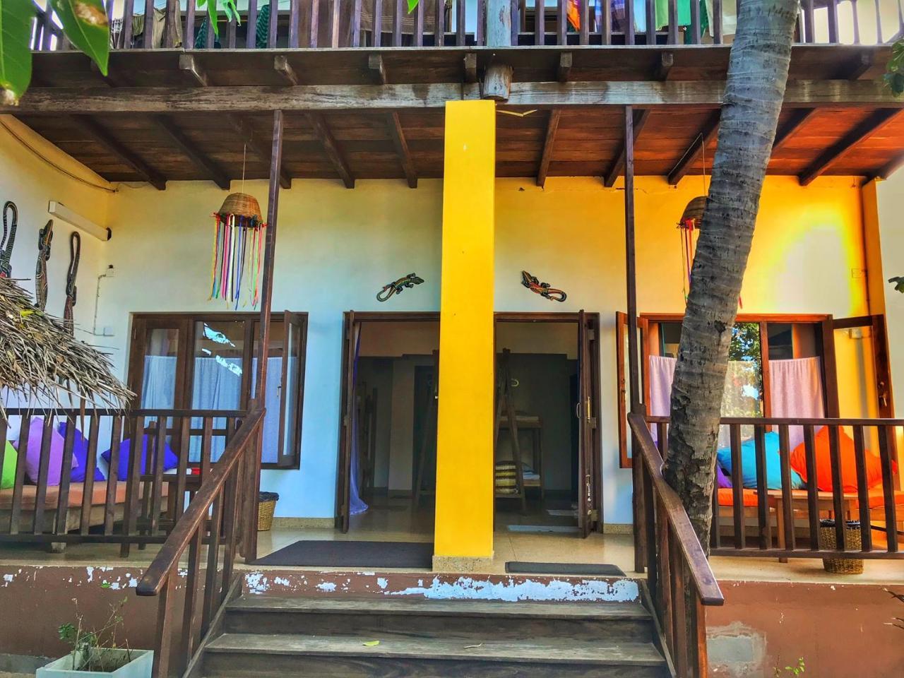 Gecko Restaurant & Rooms Vịnh Arugam Ngoại thất bức ảnh